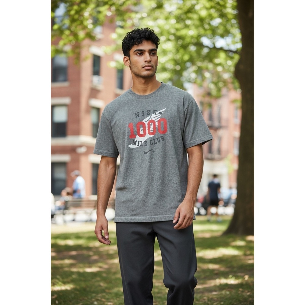 Nike Mens 1000 Mile Club Graphic T-Shirt Grey Heather Running Swoosh Tee